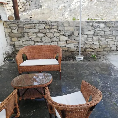 Marias House Case de vacanță Choulou